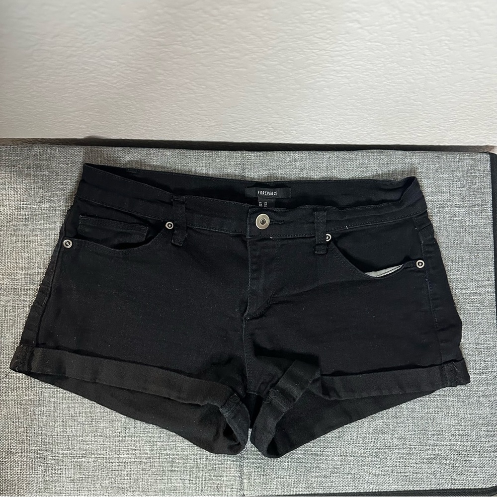 Forever 21 Women's Black Rolled Cuff Denim Shorts